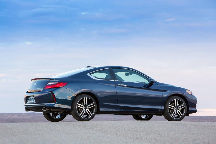  Honda Accord Touring Coupe 2016 года  (фото 15 из 32)